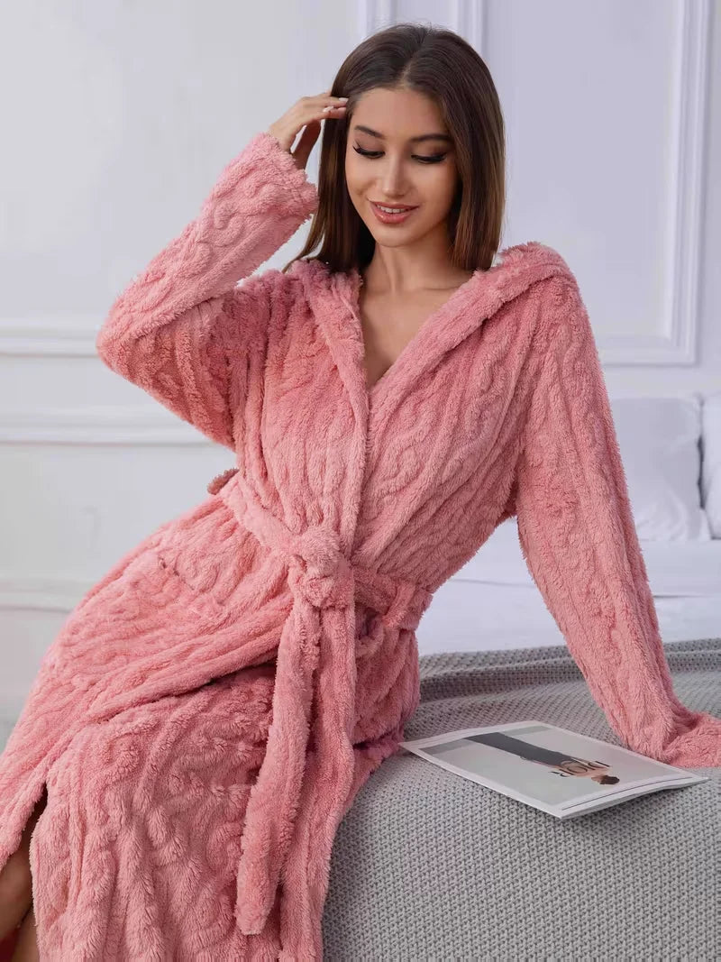 Pink Flannel Female Long Robe Lounge Wear Thicken Coral Fleece Hooded Bathrobe Gown Autumn Winter Loose Sleepwear Home Dress