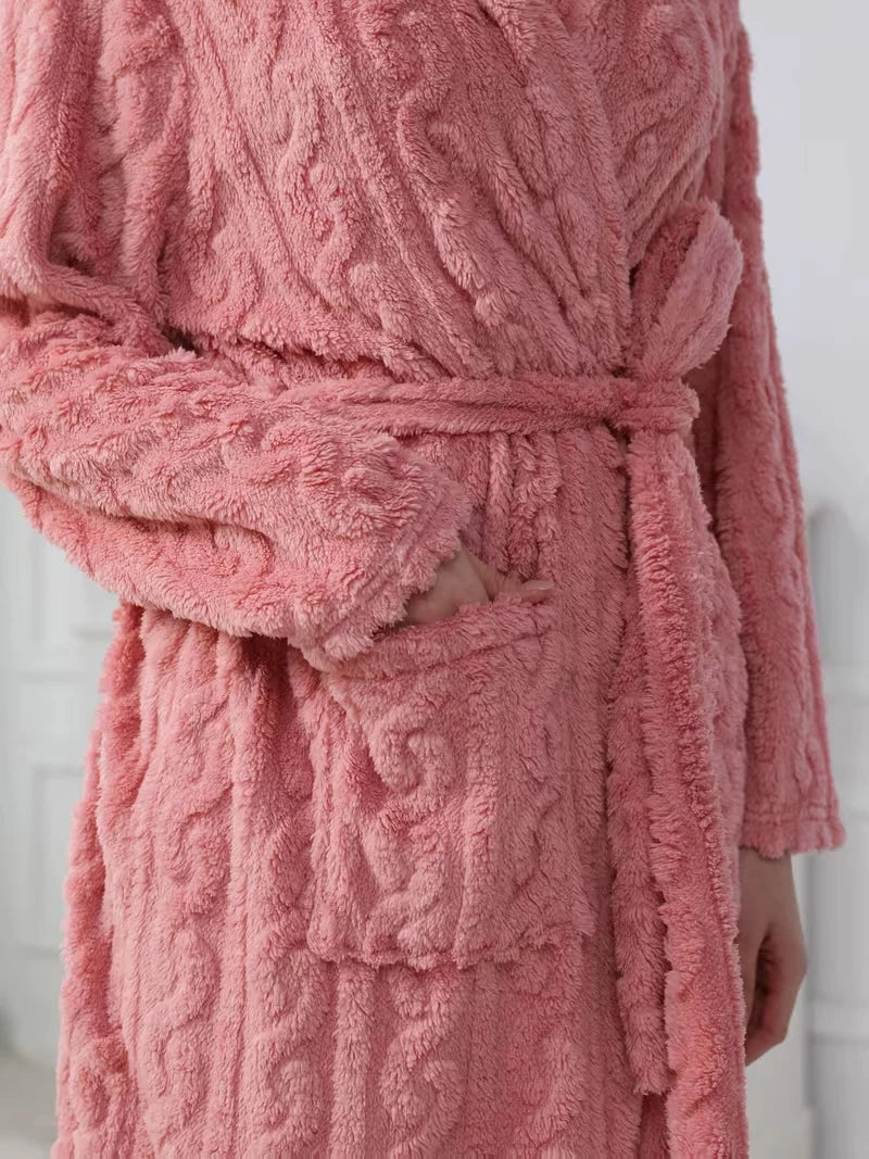 Pink Flannel Female Long Robe Lounge Wear Thicken Coral Fleece Hooded Bathrobe Gown Autumn Winter Loose Sleepwear Home Dress