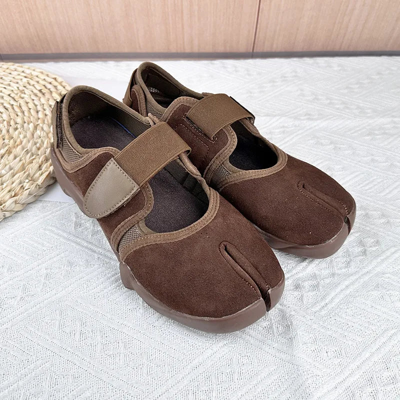 2026 Tabi Shoes for Woman's Pointed Toe Thick Bottom Mixed Colors Hook Loop Sneakers Autumn Ladies Comfortable Soft Casual Shoes