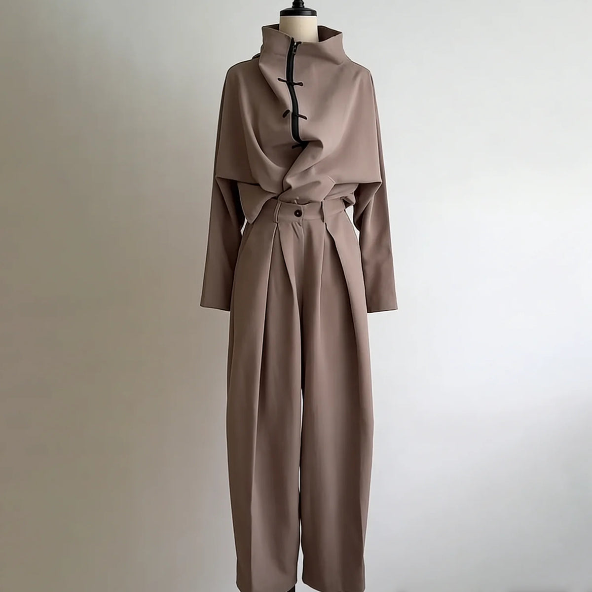 LIMO 2026 Woman Elegant Chinese Knot Two-Piece Set: High-Neck Zip Top & Wide-Leg Pants, Loose Fit for Commuting & Casual Outings