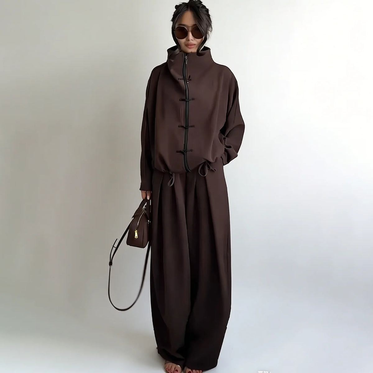 LIMO 2026 Woman Elegant Chinese Knot Two-Piece Set: High-Neck Zip Top & Wide-Leg Pants, Loose Fit for Commuting & Casual Outings