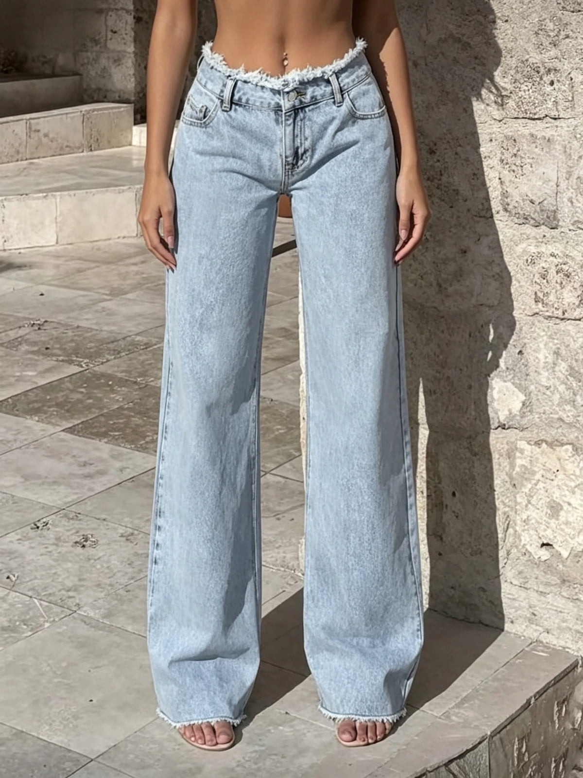 Light Blue Raw-Hem Straight-Leg Jeans for Women, High-Waisted Relaxed-Fit Full-Length Trousers with Raw Hem