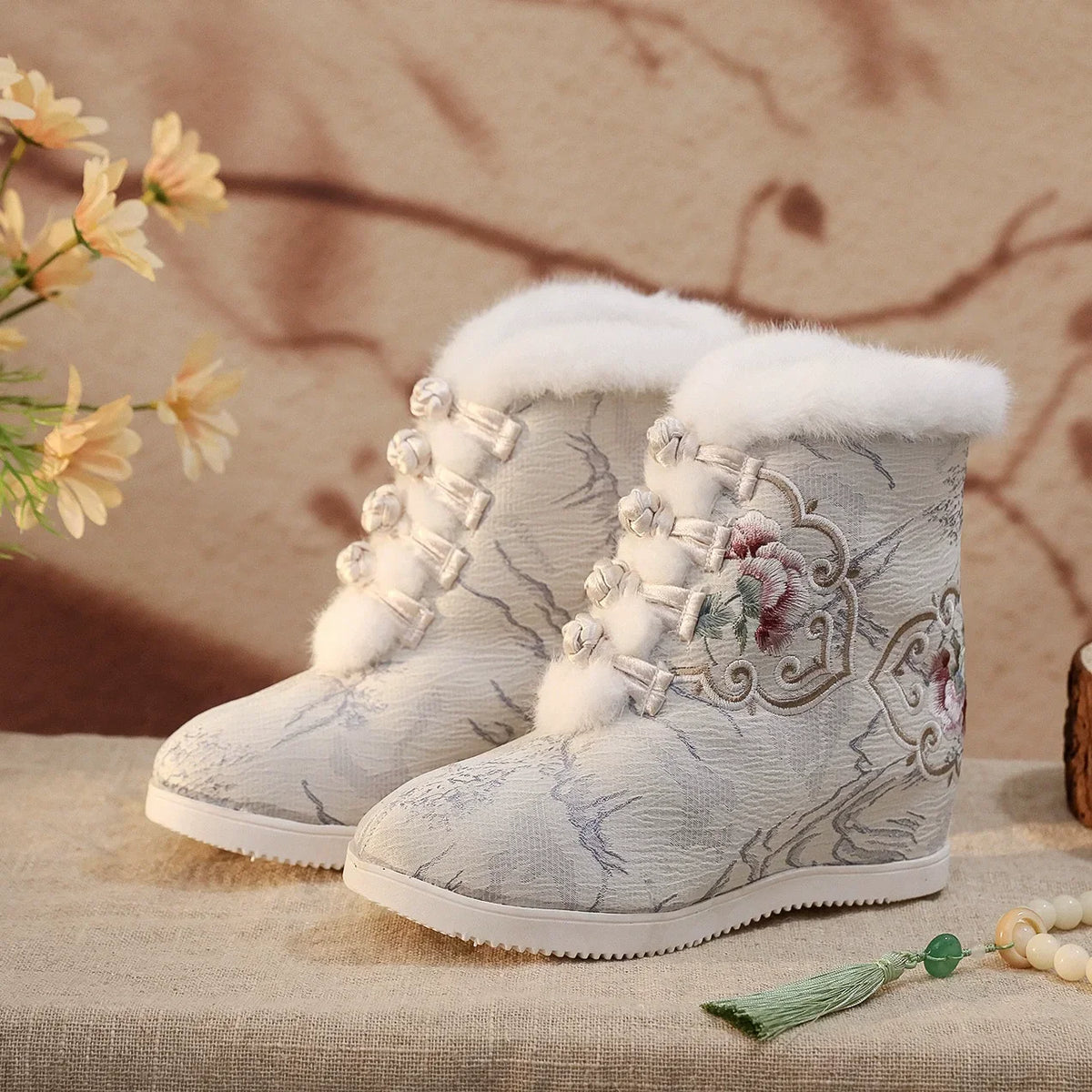 Casual Botas Mujer Embroidered Ethnic Hanfu Shoes Women Botines Ankle Boots Winter Warm Faux Fur Fairy Shoe Woman Zapatos Ladies