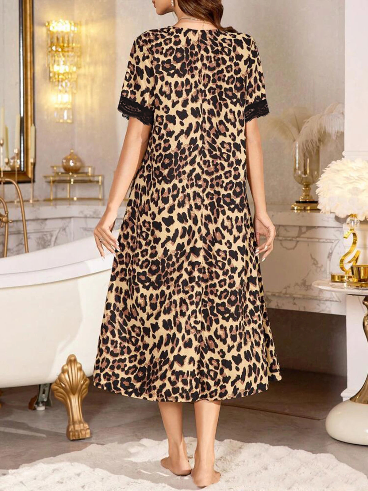 Women's Spring and Summer All-Season Nightgown, Loose, Lazy, Fashionable Leopard Print Lace V-Neck Short-Sleeved Nightgown and R